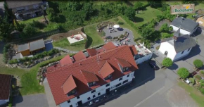 Гостиница Hotel und Landgasthof Zum Bockshahn, Шпессарт